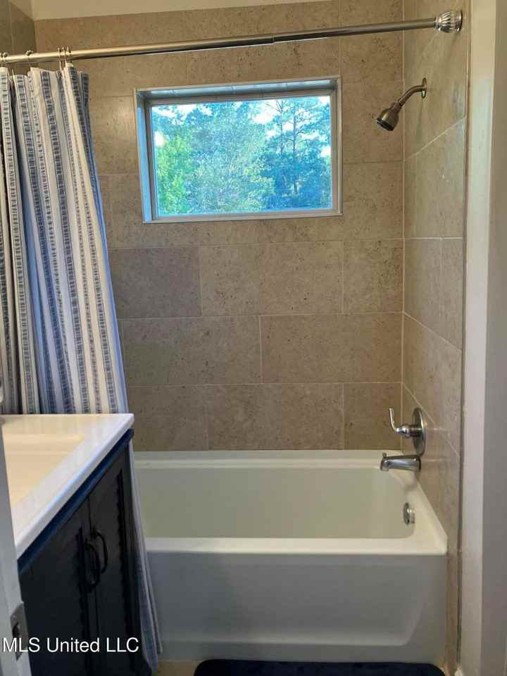 9200 Ocean Springs Rd - Photo 6 of 12