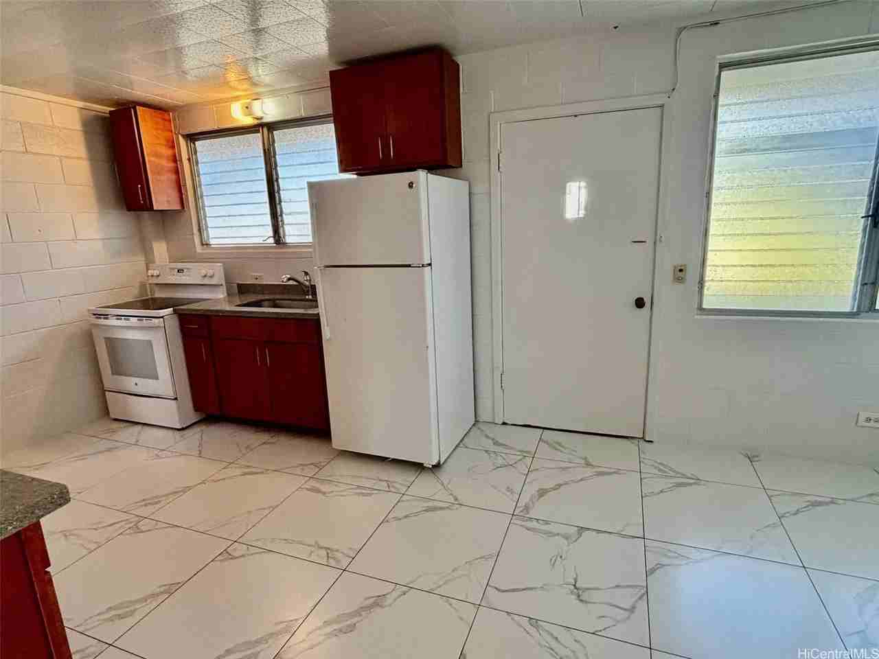 608 N Judd St #A - Photo 2 of 19