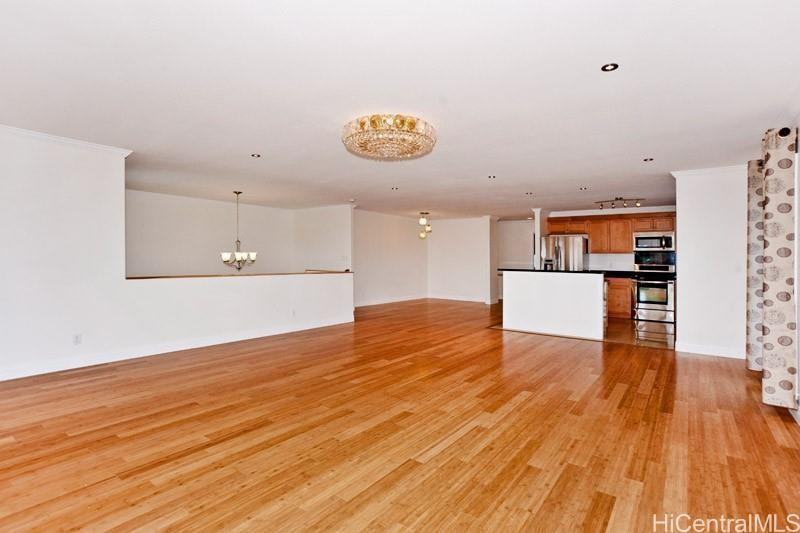 418 Keaniani St - Photo 5 of 15