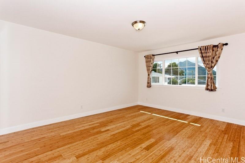 418 Keaniani St - Photo 7 of 15