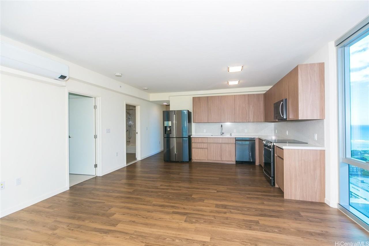 1391 Kapiolani Blvd #3401 - Photo 7 of 13