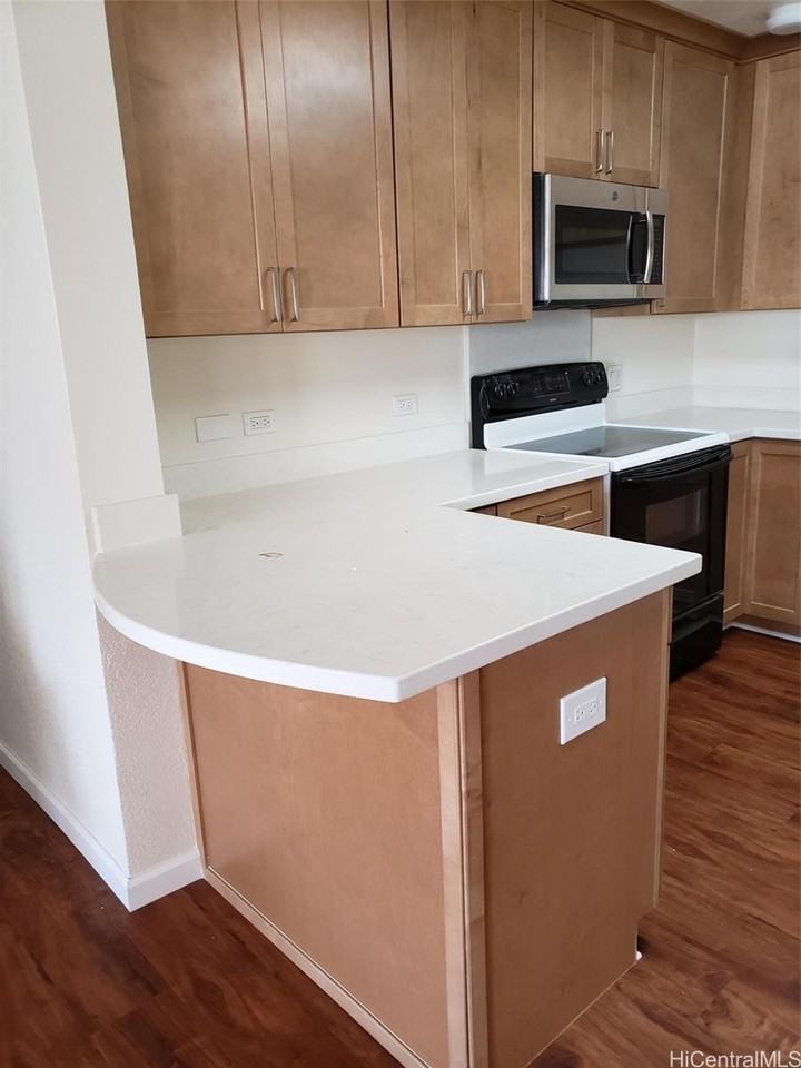 1070 Ala Napunani St #407 - Photo 5 of 20