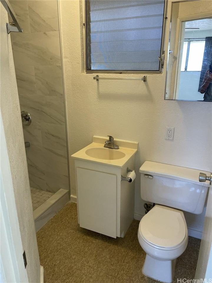 3136 Kaimuki Ave #C - Photo 3 of 6