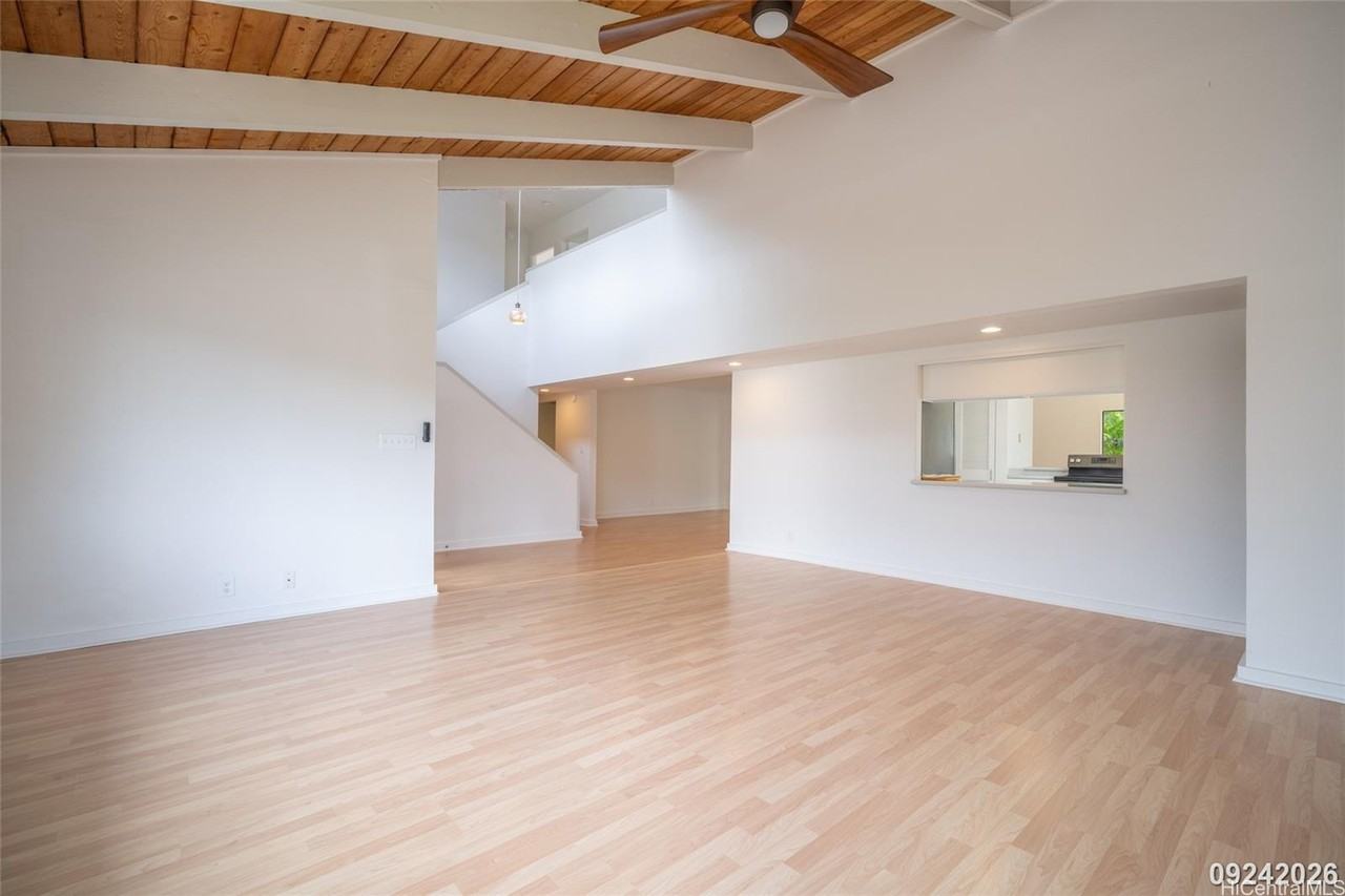 275 Kaiolohia Pl - Photo 4 of 25