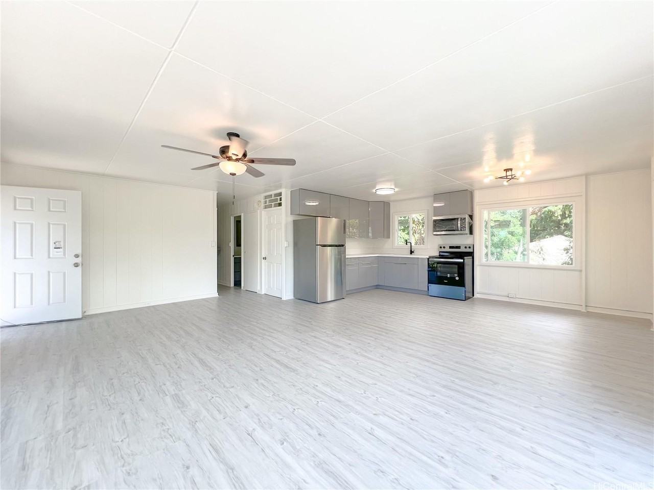 84-290 Makaha Valley Rd - Photo 4 of 20