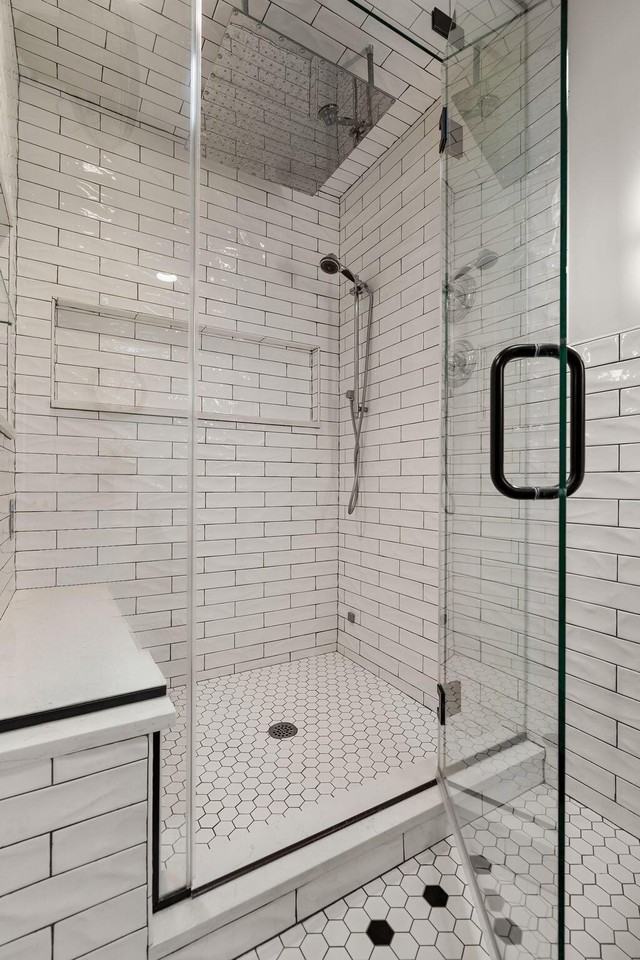 202 Oxbow Ct - Photo 3 of 50