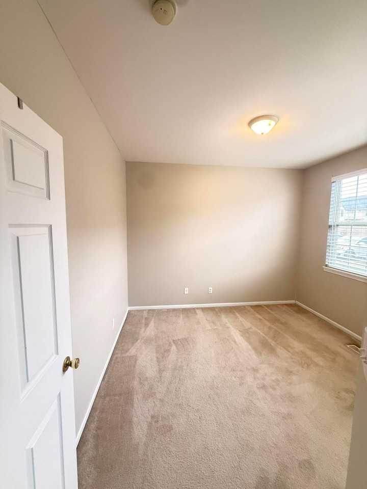 1107 Poppyfield Pl #0 - Photo 6 of 8