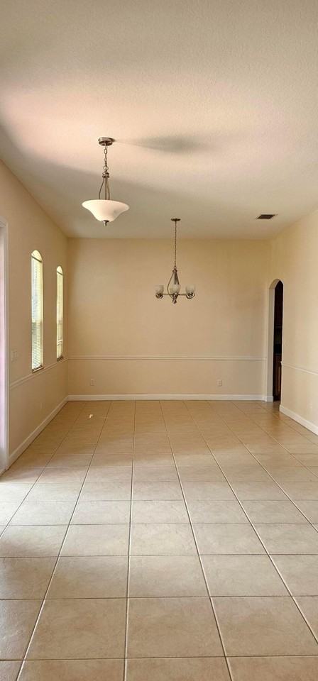 2024 Sw Driftwood St - Photo 5 of 23