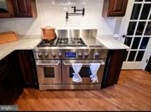 1516 N Royal Ave - Photo 1 of 1