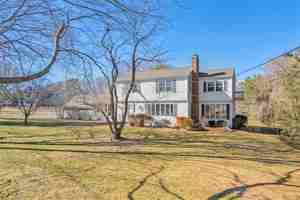 featured image of 98 Hargraves Dr