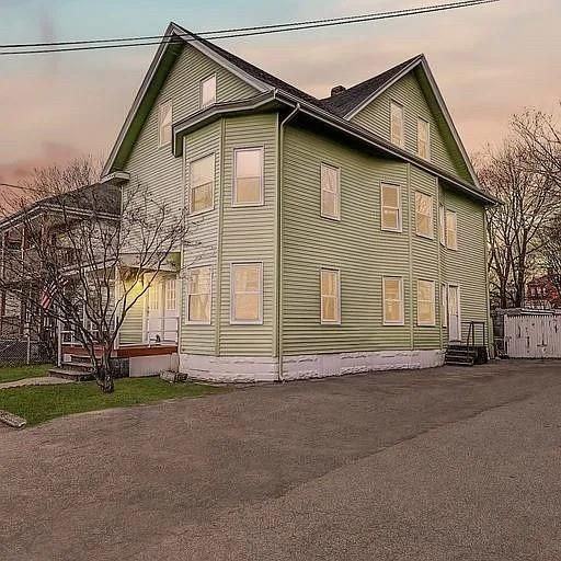 21 Ashton St ##3