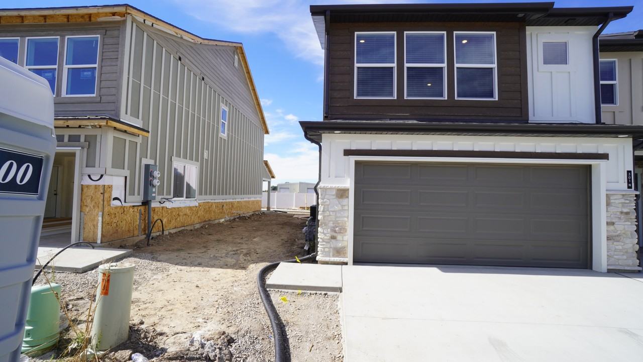 301 N Liberty Cove Dr - Photo 2 of 32