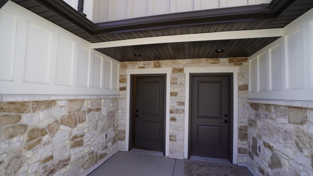 301 N Liberty Cove Dr - Photo 3 of 32
