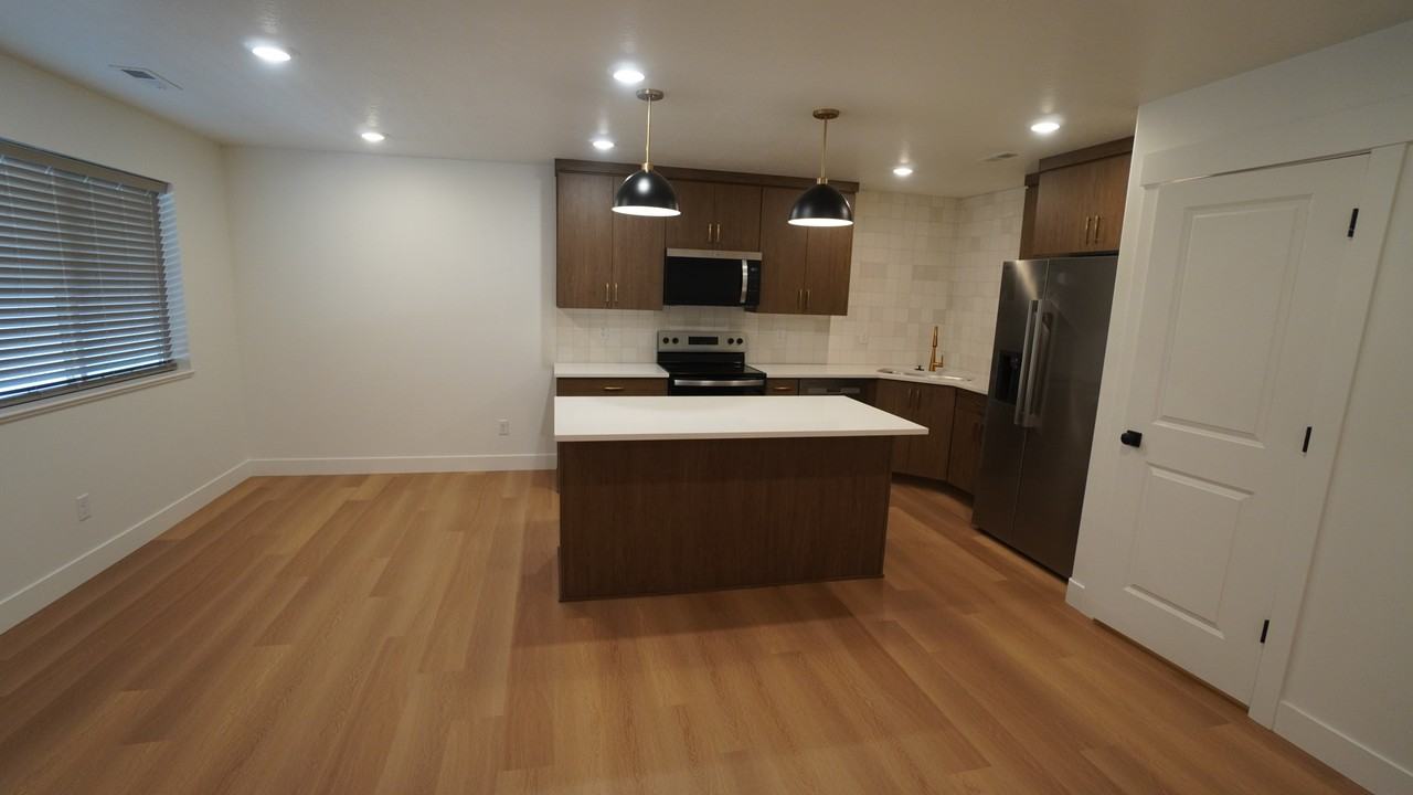307 N Liberty Cove Dr - Photo 7 of 33