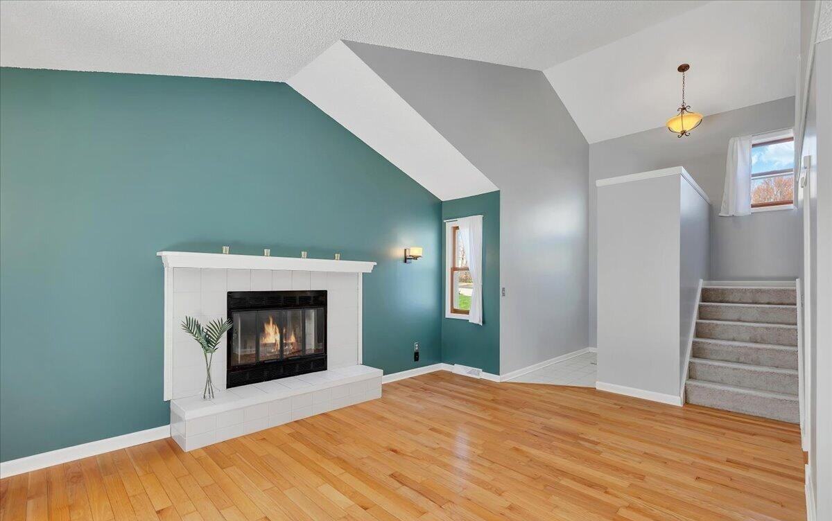 34 Anchor Dr - Photo 4 of 36