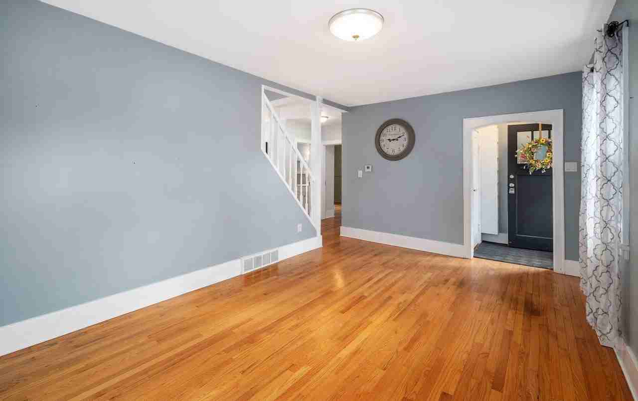 667 Feura Bush Rd - Photo 6 of 28