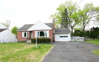 115 Arrow St S - Photo 1 of 1