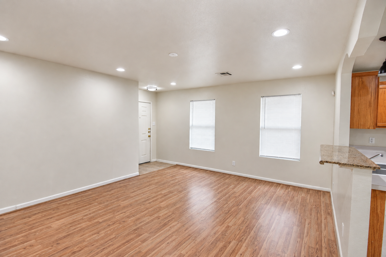 2907 Blackburn Dr - Photo 6 of 18