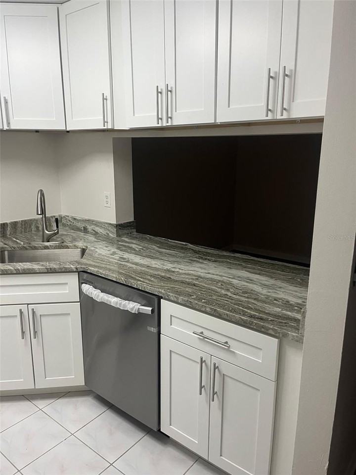 1308 Pine Ridge Cir E #G3 - Photo 4 of 5