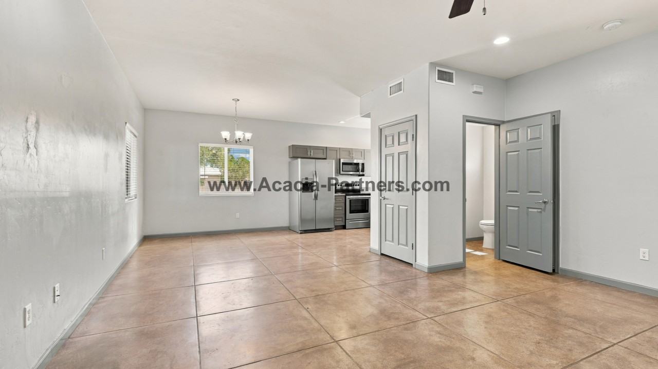1423 N Belvedere Ave - Photo 5 of 14