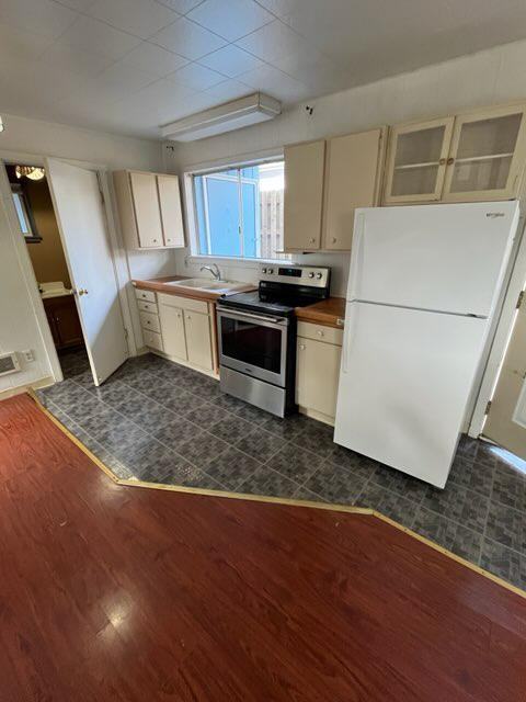 213 Se Neptune Ave - Photo 3 of 11