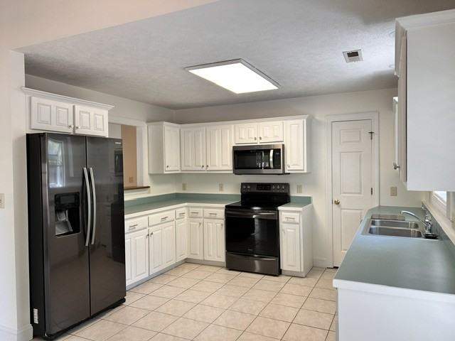 5746 Camellia Ln - Photo 5 of 13