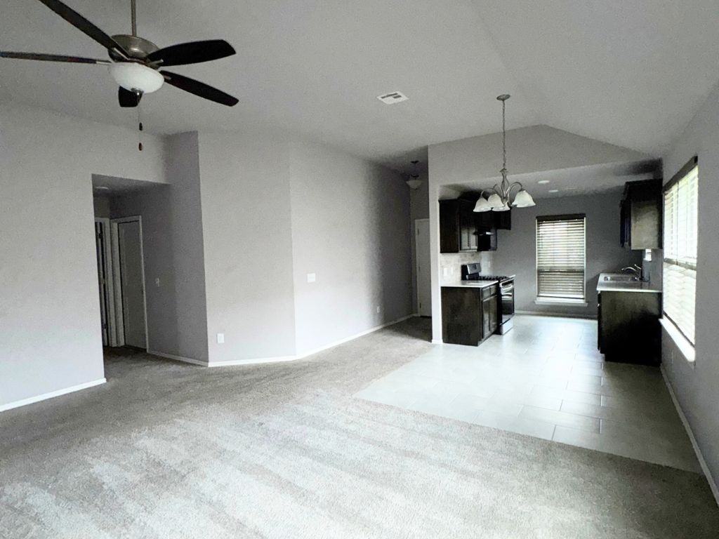 19904 Forsythe Dr - Photo 3 of 20