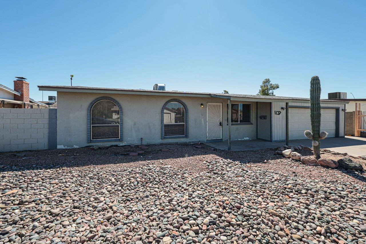 1137 W Emerald Ave - Photo 2 of 50