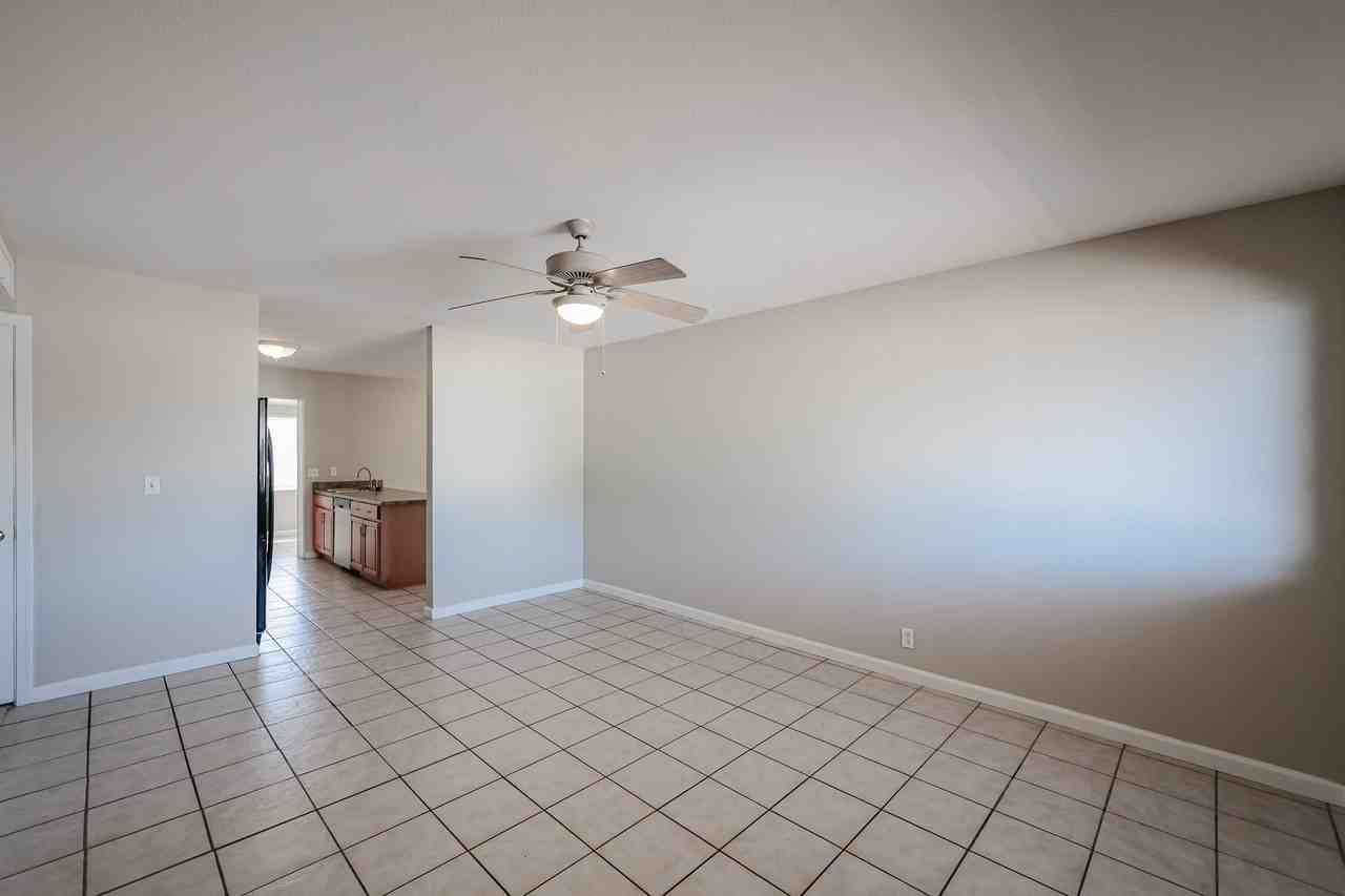 1137 W Emerald Ave - Photo 5 of 50