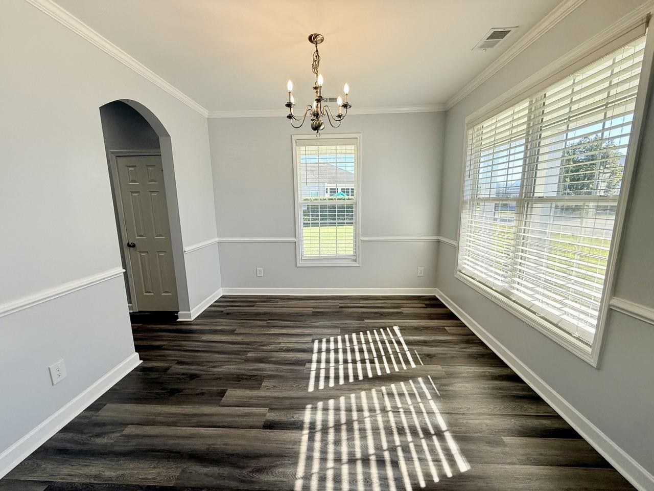 2394 Windmill Way - Photo 4 of 39