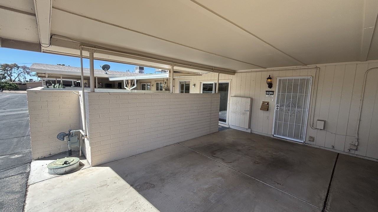 10537 W Coggins Dr - Photo 2 of 22