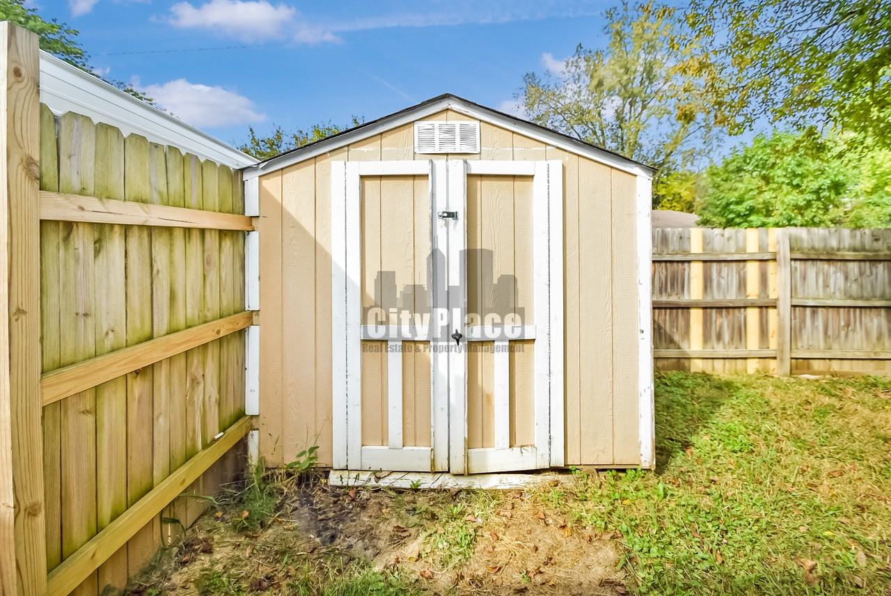 6132 Nelson Pl - Photo 7 of 19
