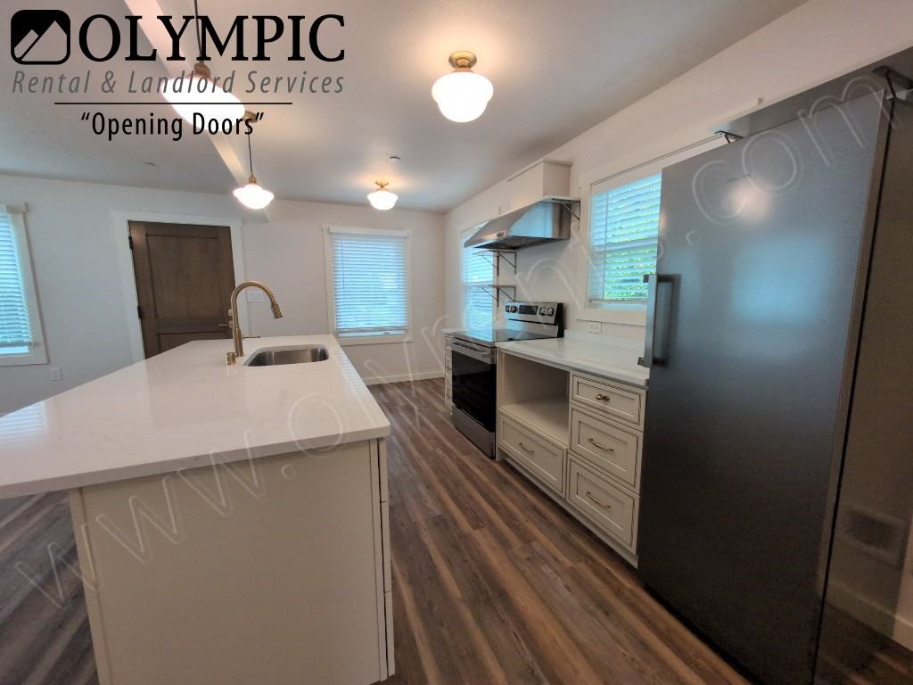 144 Foote St Nw - Photo 7 of 14