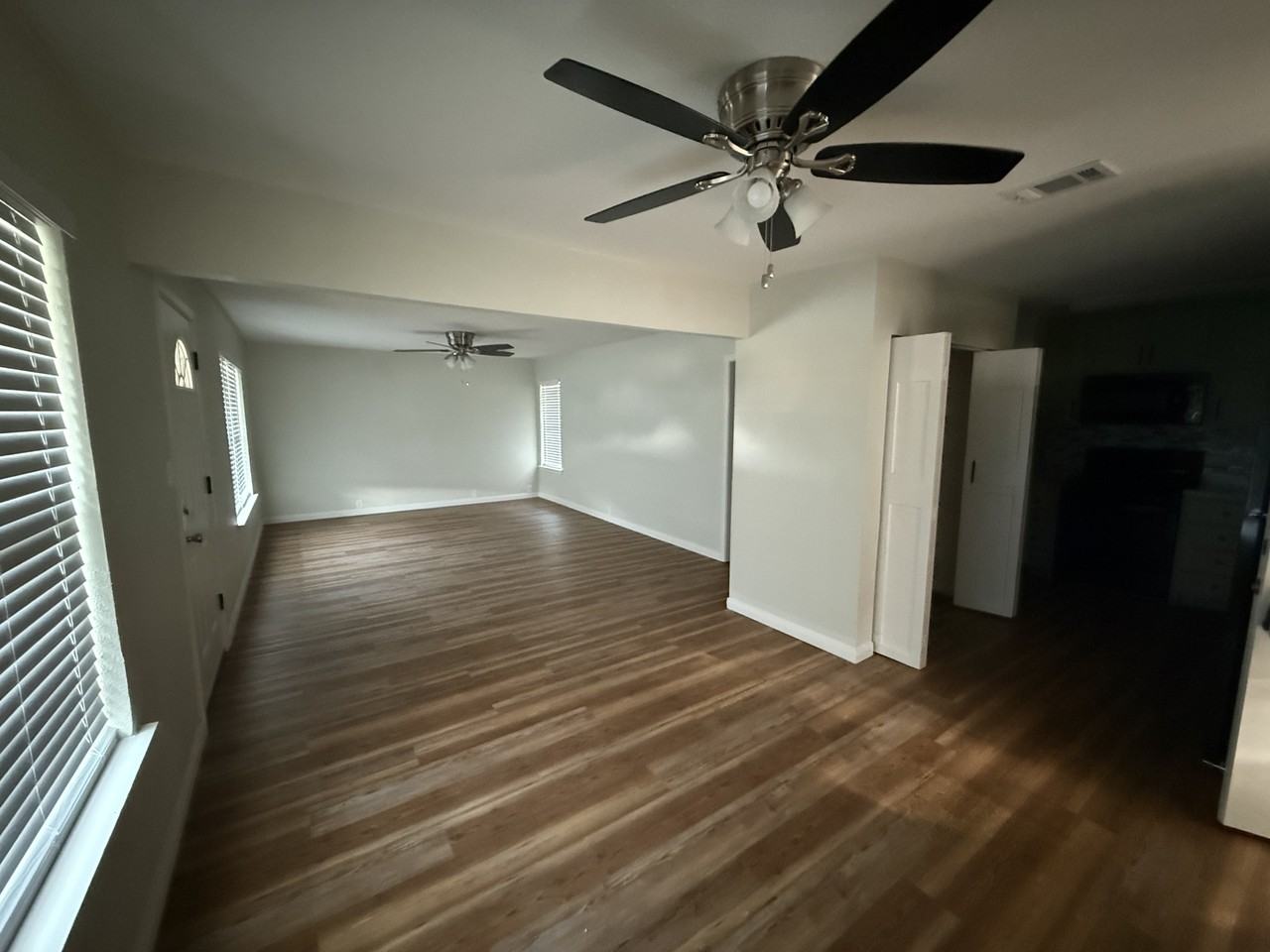 732 W Bullock St #NA - Photo 6 of 40