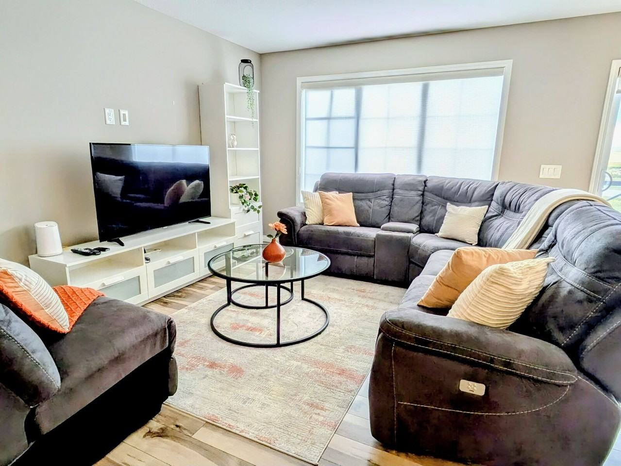 145 Hillcrest Sq Sw - Photo 4 of 15