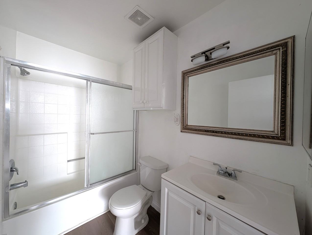 11901 Valerio St #10 - Photo 6 of 15