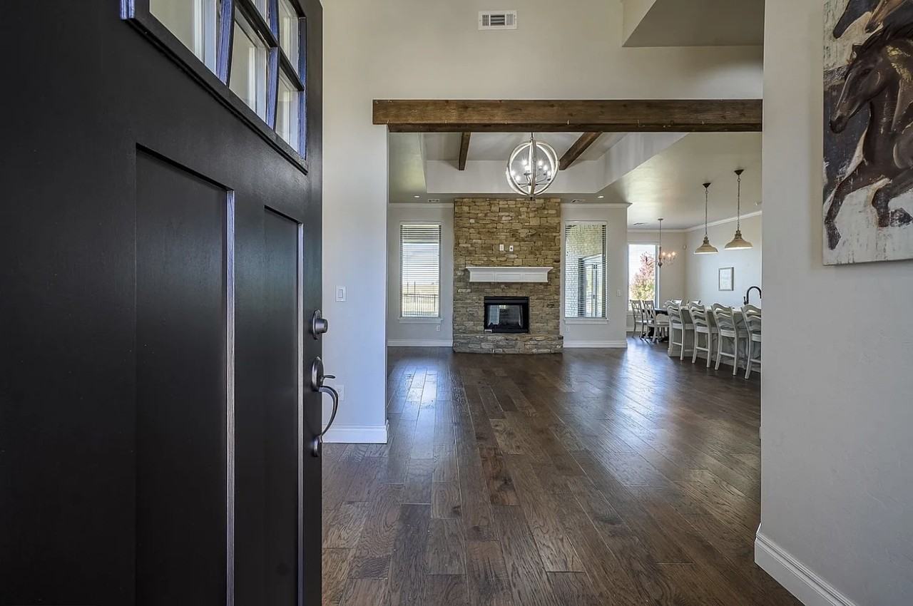 304 Swingman Ct #NA - Photo 2 of 8