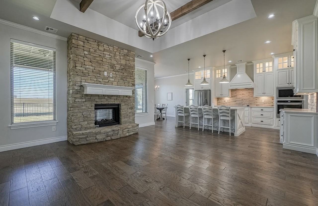 304 Swingman Ct #NA - Photo 3 of 8