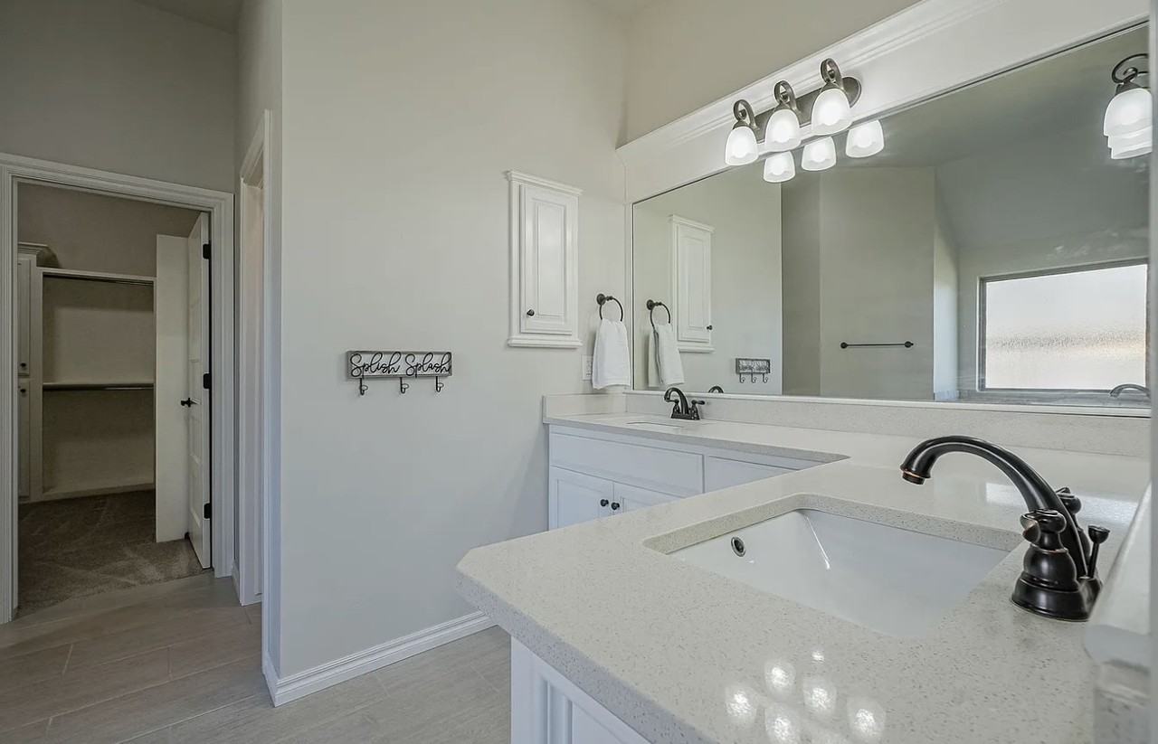 304 Swingman Ct #NA - Photo 6 of 8