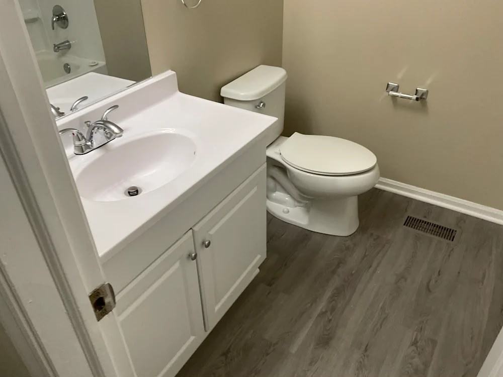 543 Norman Dr #NA - Photo 2 of 6