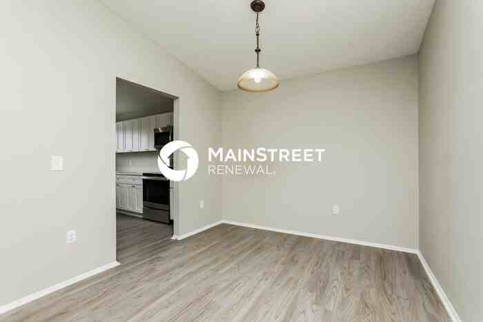 3156 Curry Woods Cir - Photo 4 of 16