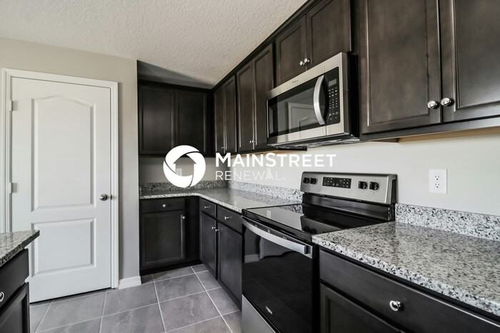 135 Columbia Dr - Photo 6 of 17