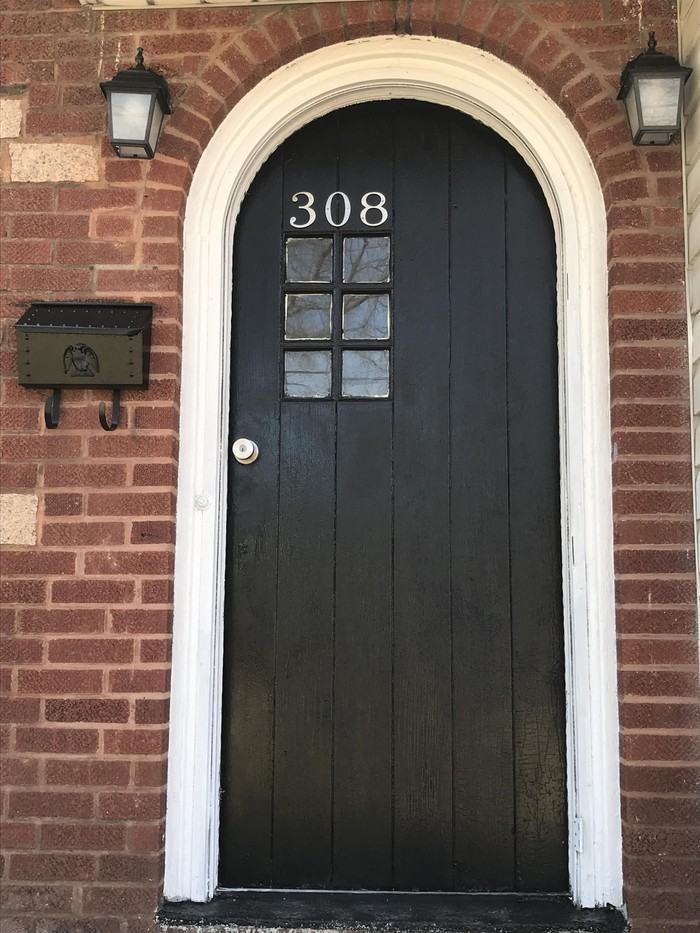 308 W Statesville Ave - Photo 2 of 16