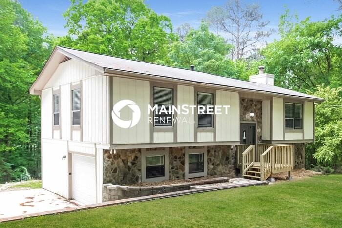 2153 Kings Mountain Dr Ne - Photo 4 of 17