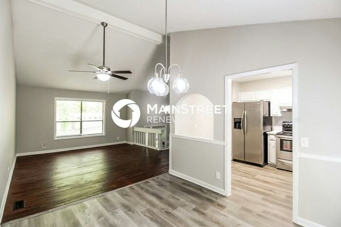 2153 Kings Mountain Dr Ne - Photo 6 of 17