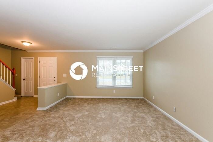 3308 Brooktree Ln - Photo 3 of 15
