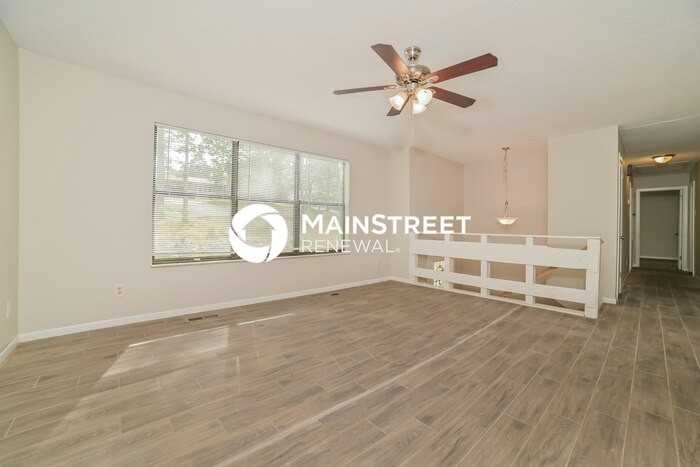 1628 Southshire Ln - Photo 4 of 17