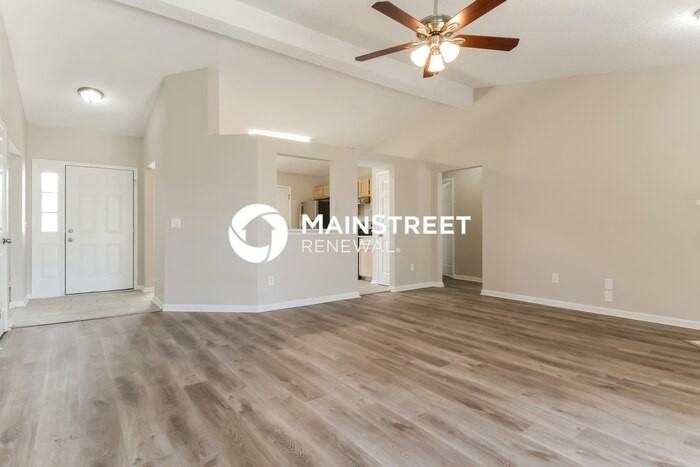 517 Summit Dr - Photo 3 of 16