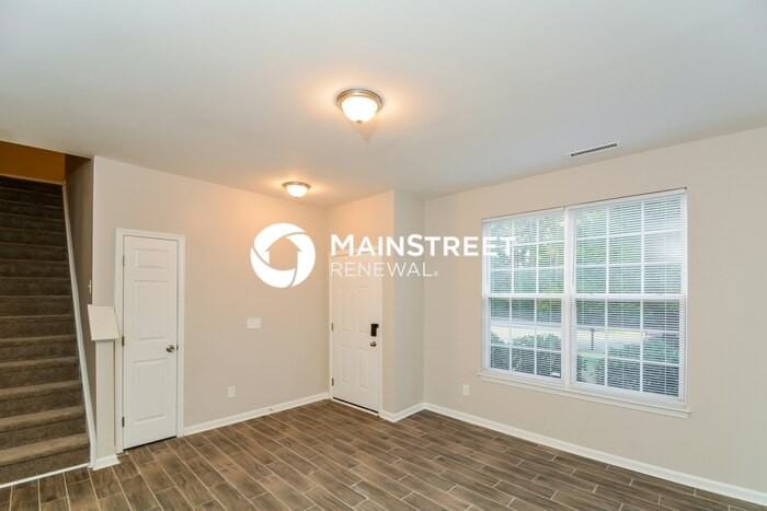 1707 Medallion Dr - Photo 7 of 17