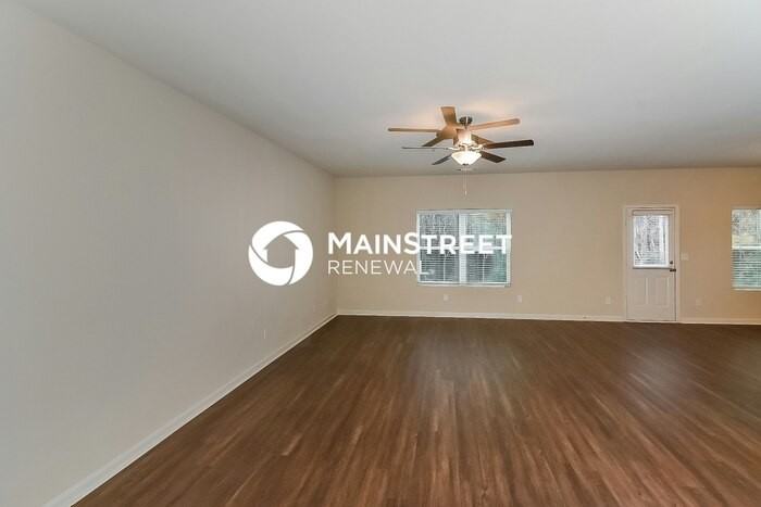 224 Augusta Woods Dr - Photo 4 of 17